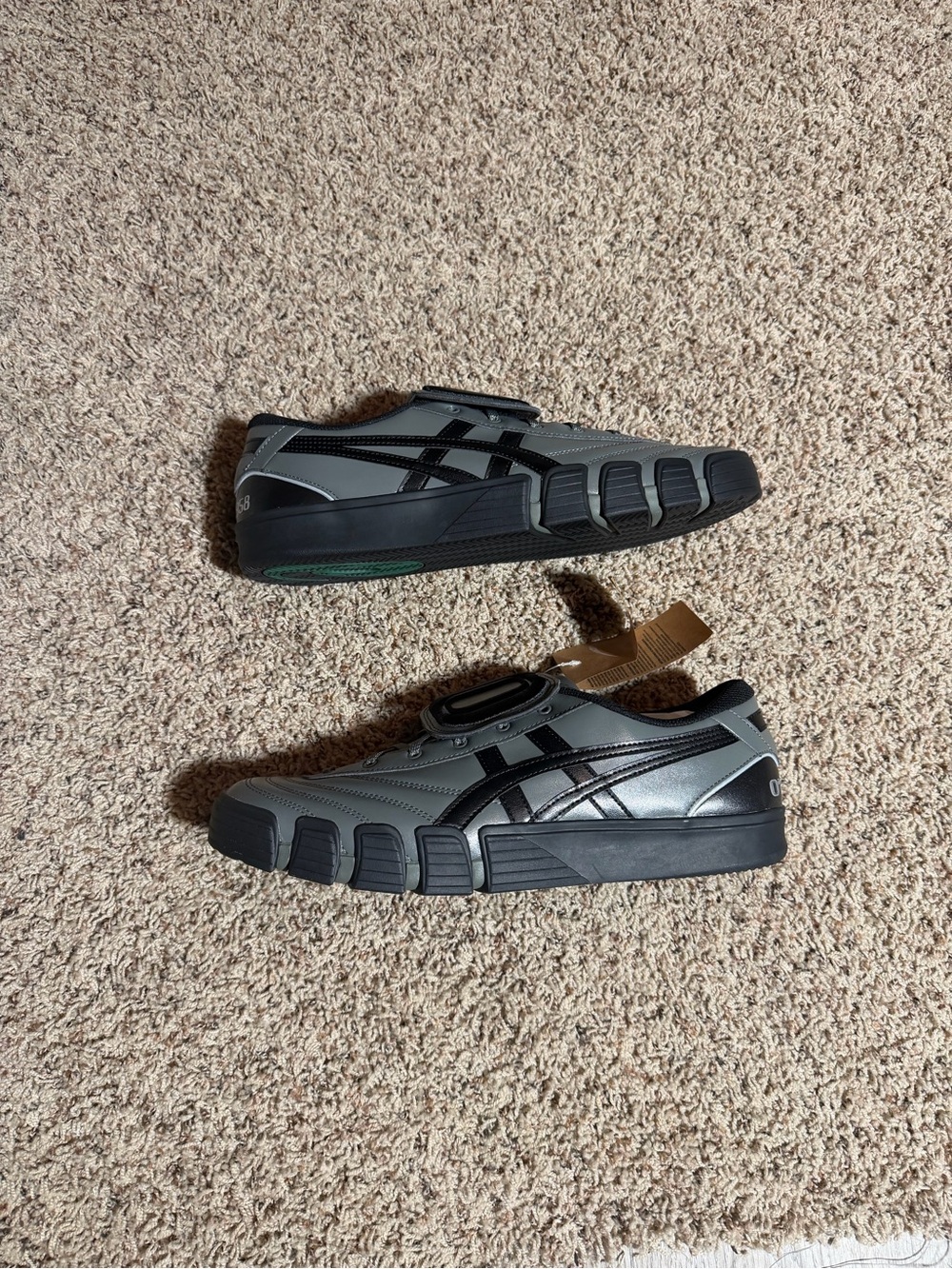 Asics - X OTTO 958 Gel Flexkee - Size 11.5- Gunmetal/black- brand new